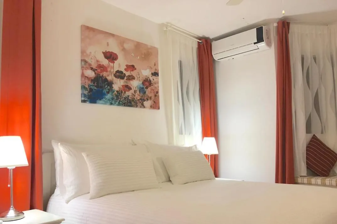 Villas & Apartments With Pool And Ocean View Playa Los Corales Punta Cana